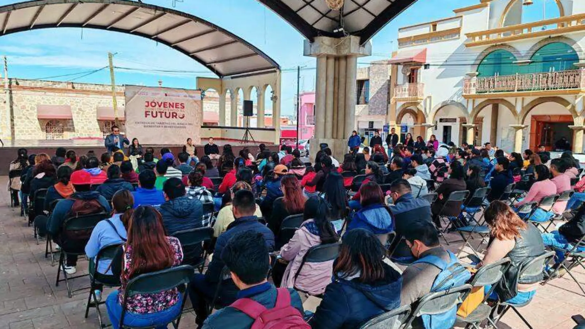 Jóvenes construyendo el futuro